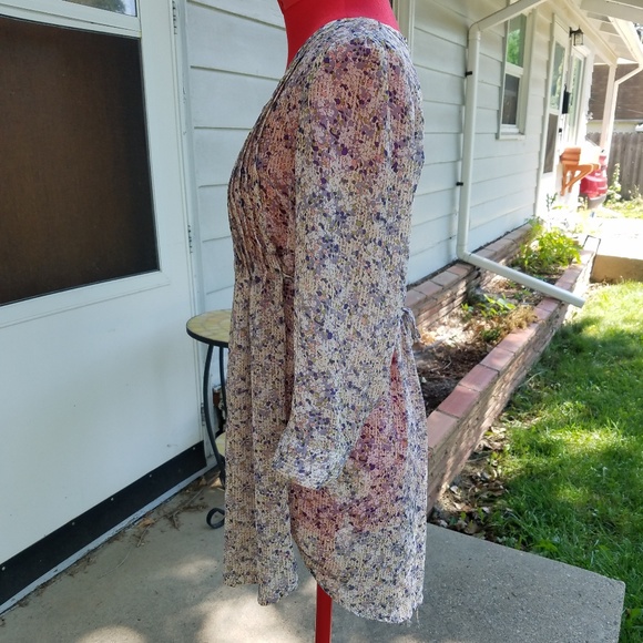 Flowy abstract floral tunic top - Picture 7 of 7
